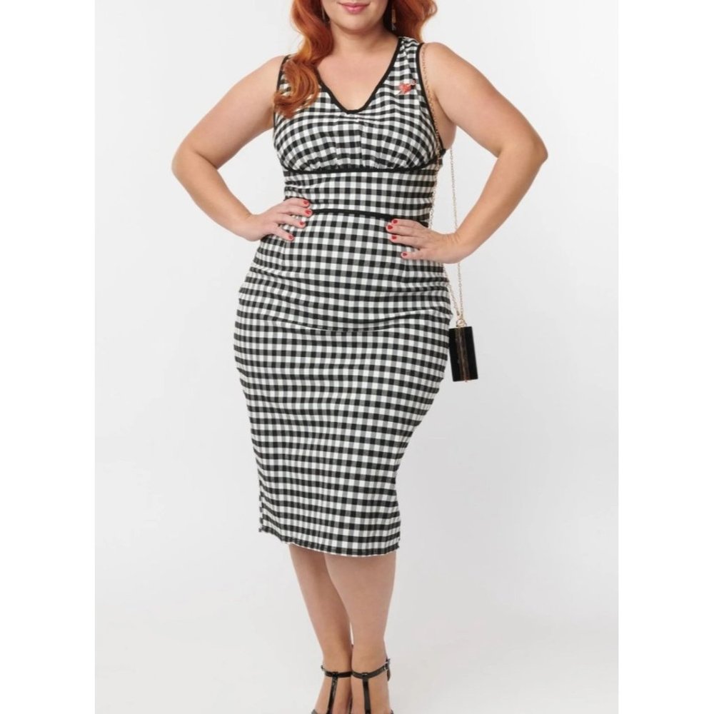 Unique Vintage Sz XL-14 Black Gingham Sleeveless Deep V Wiggle Dress